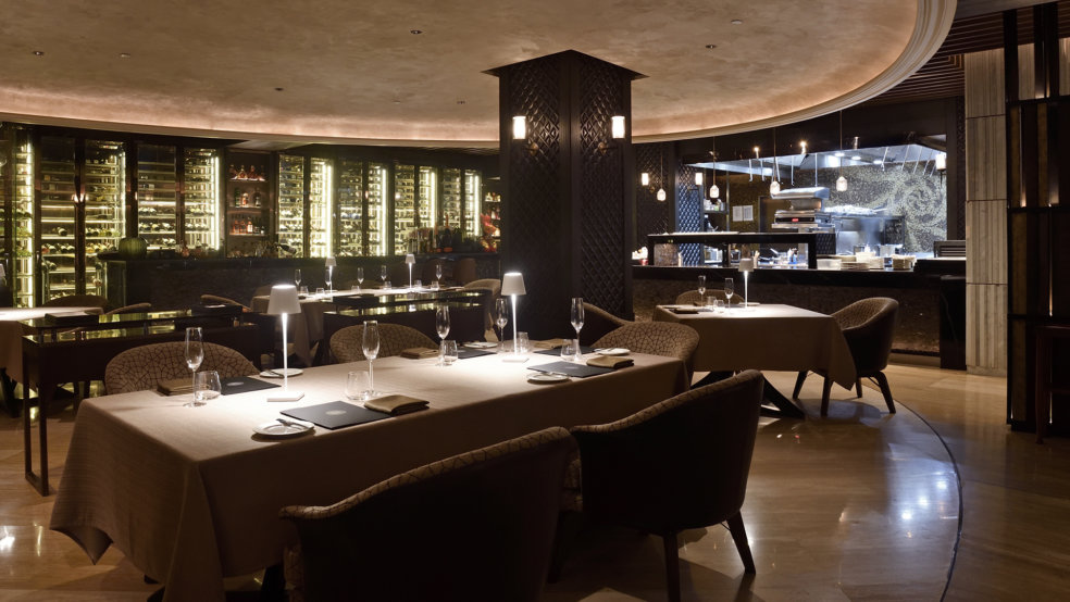 Luxury dining featured by Luxuo Thailand -- The Luxury Lifestyle Curator