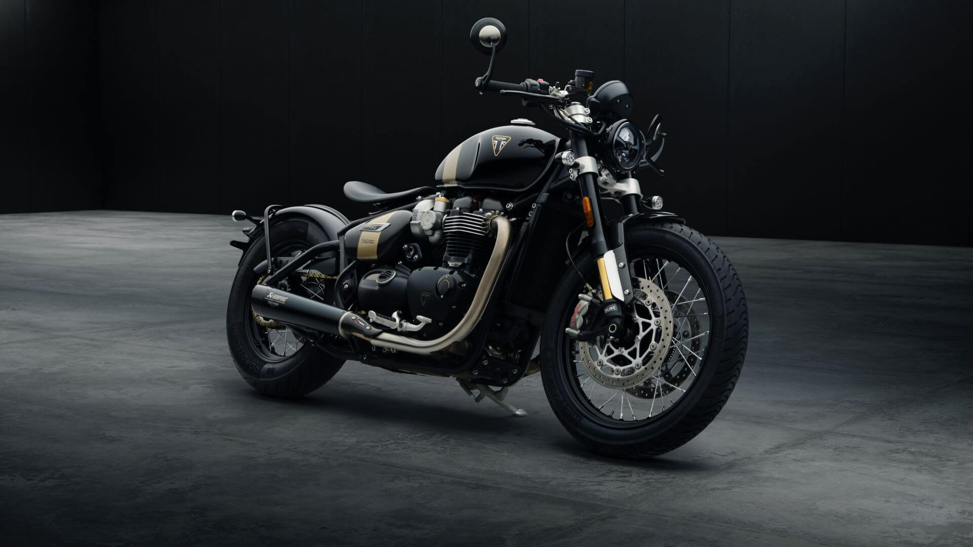 Triumph Launches New Bonneville Bobber