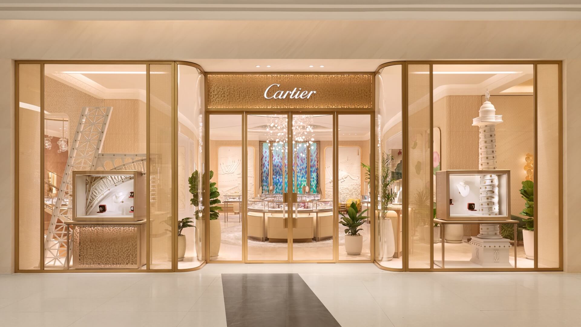 Cartier Siam Paragon บูติกแฟลกชิปสองชั้น นำเสนอสรวงสวรรค์กลางกรุงเทพฯ