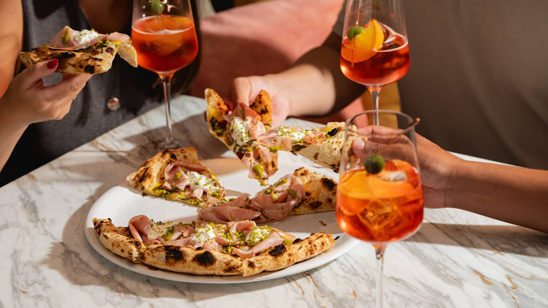 เปิดประสบการณ์พิซซ่าสุดสร้างสรรค์ริมแม่น้ำเจ้าพระยา กับ Pizza Omakase: 365° ห้องอาหาร Riva del Fiume